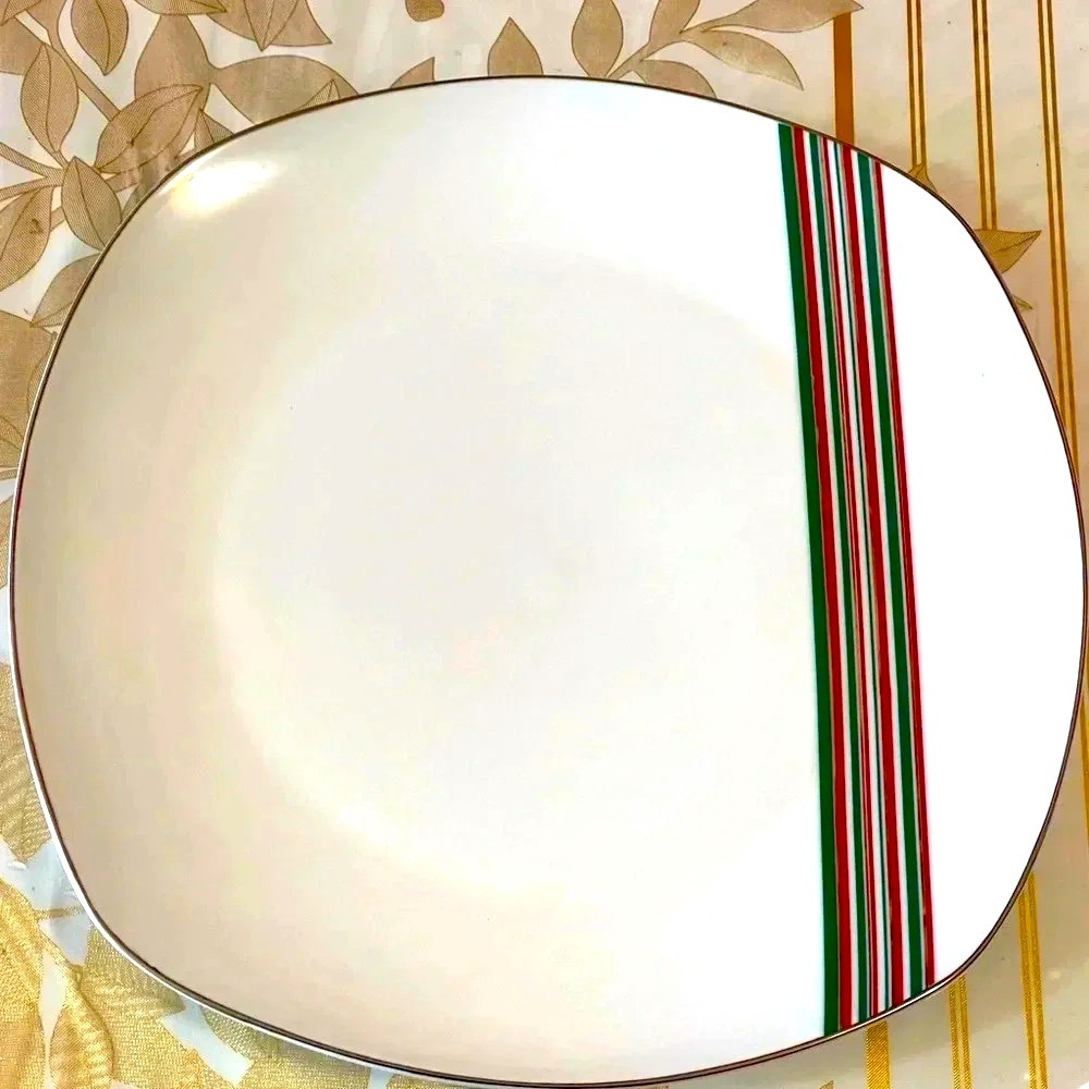 SAMBA Porcelain Christmas holiday square dinner salad plate 10 1/2